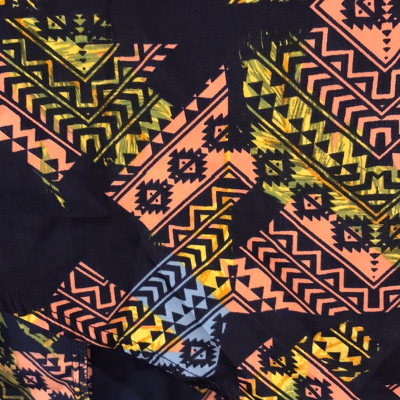 LulaRoe Bianka Size 2 - Picture 2 of 4